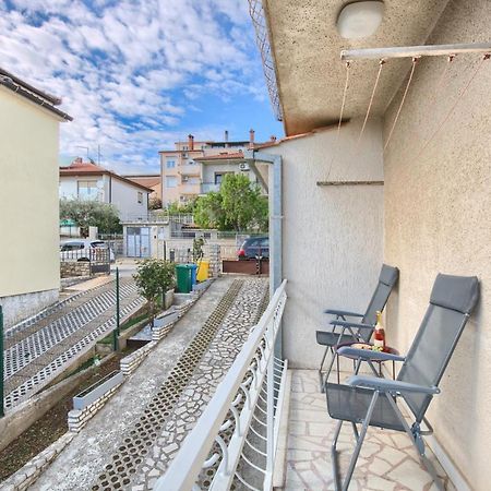 Apartman Andi Apartment Pula Bagian luar foto